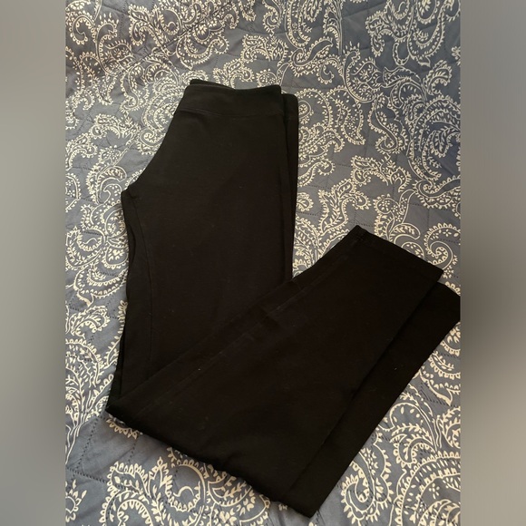 Old Navy Black Leggings - Medium - Picture 4 of 4